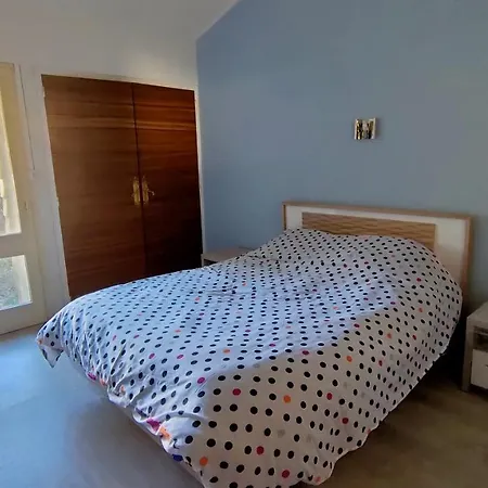 Maison Josy Nyaraló *